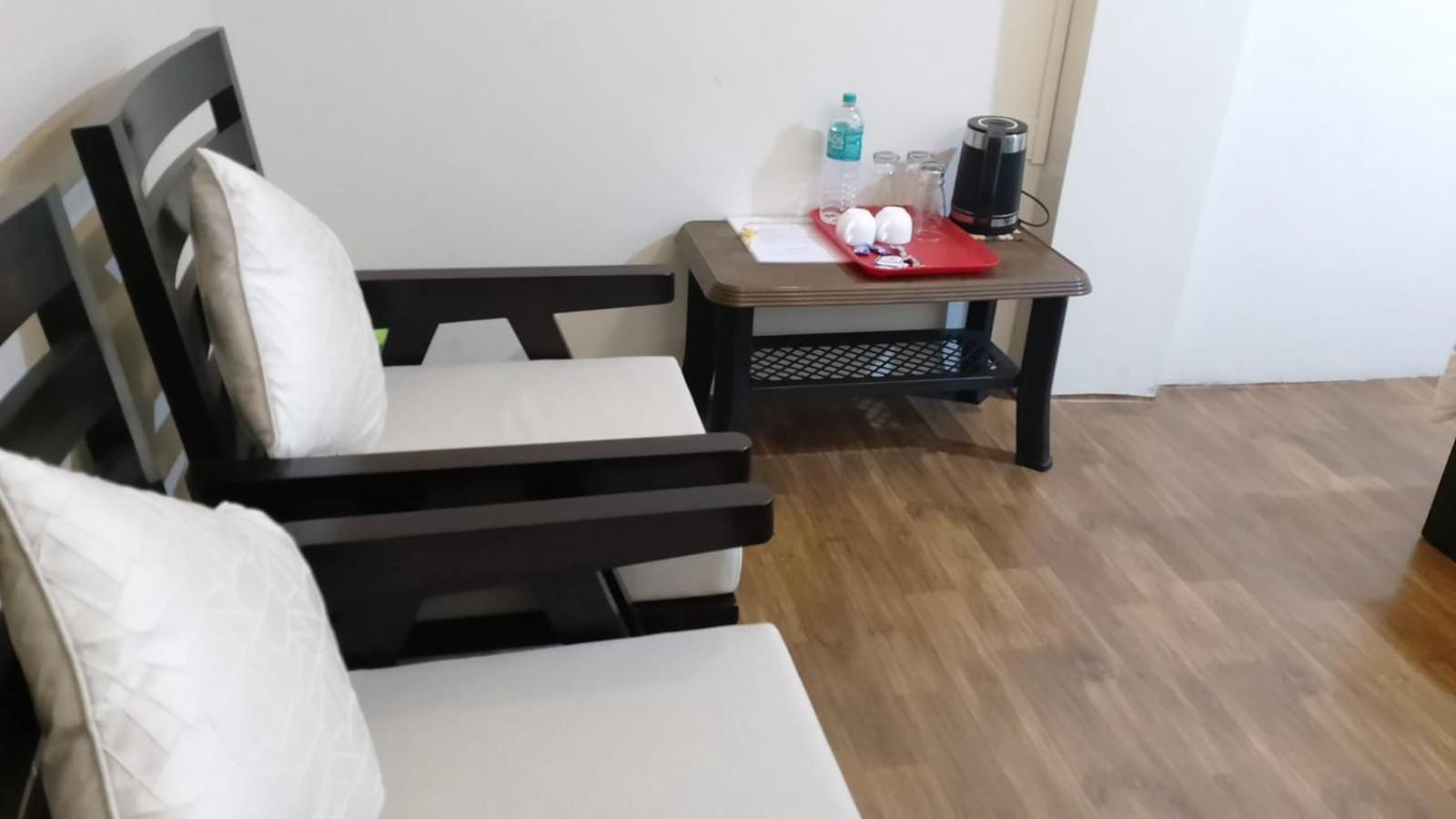 שילונג Rolyda Guest House מראה חיצוני תמונה