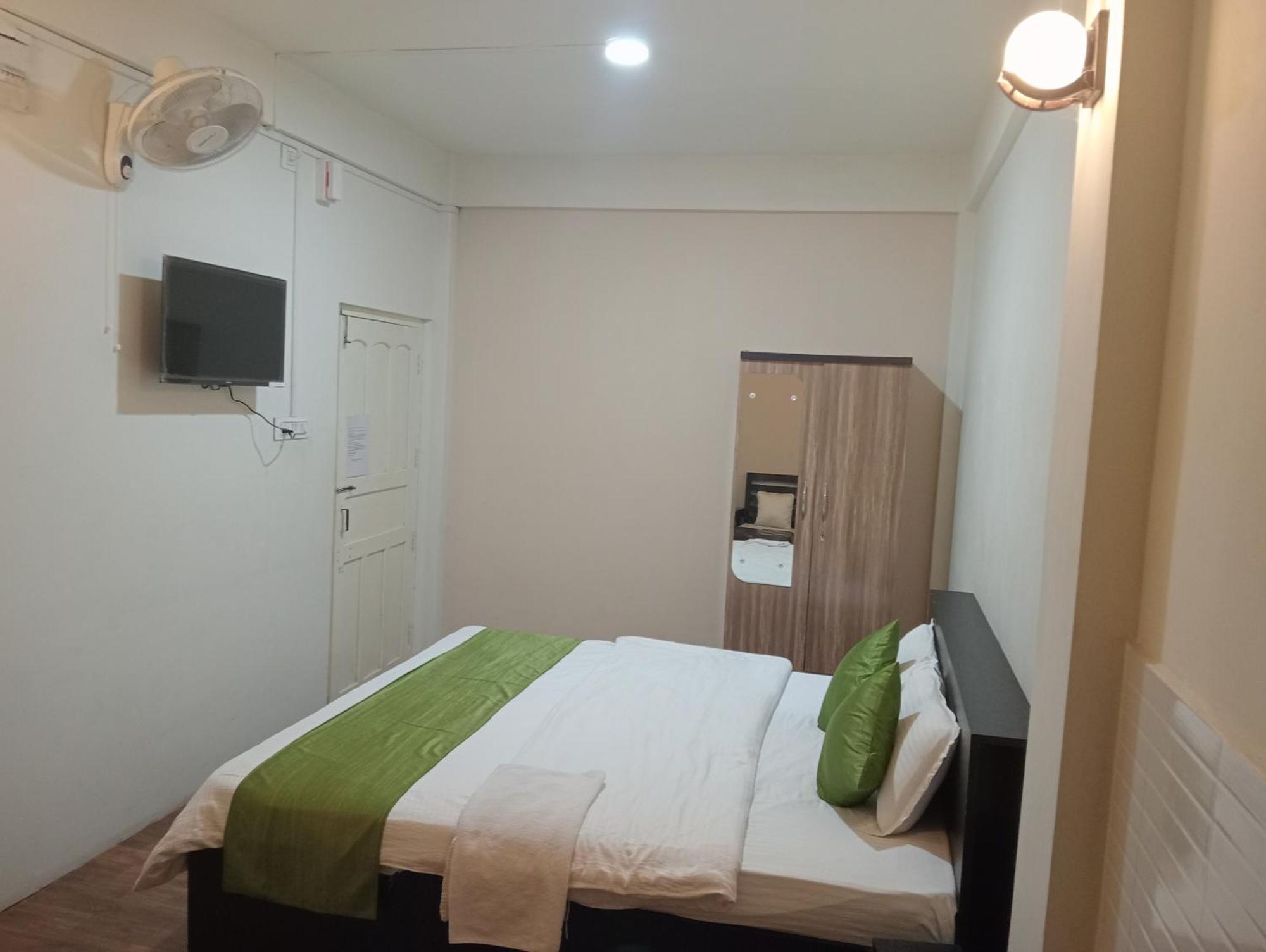 שילונג Rolyda Guest House מראה חיצוני תמונה