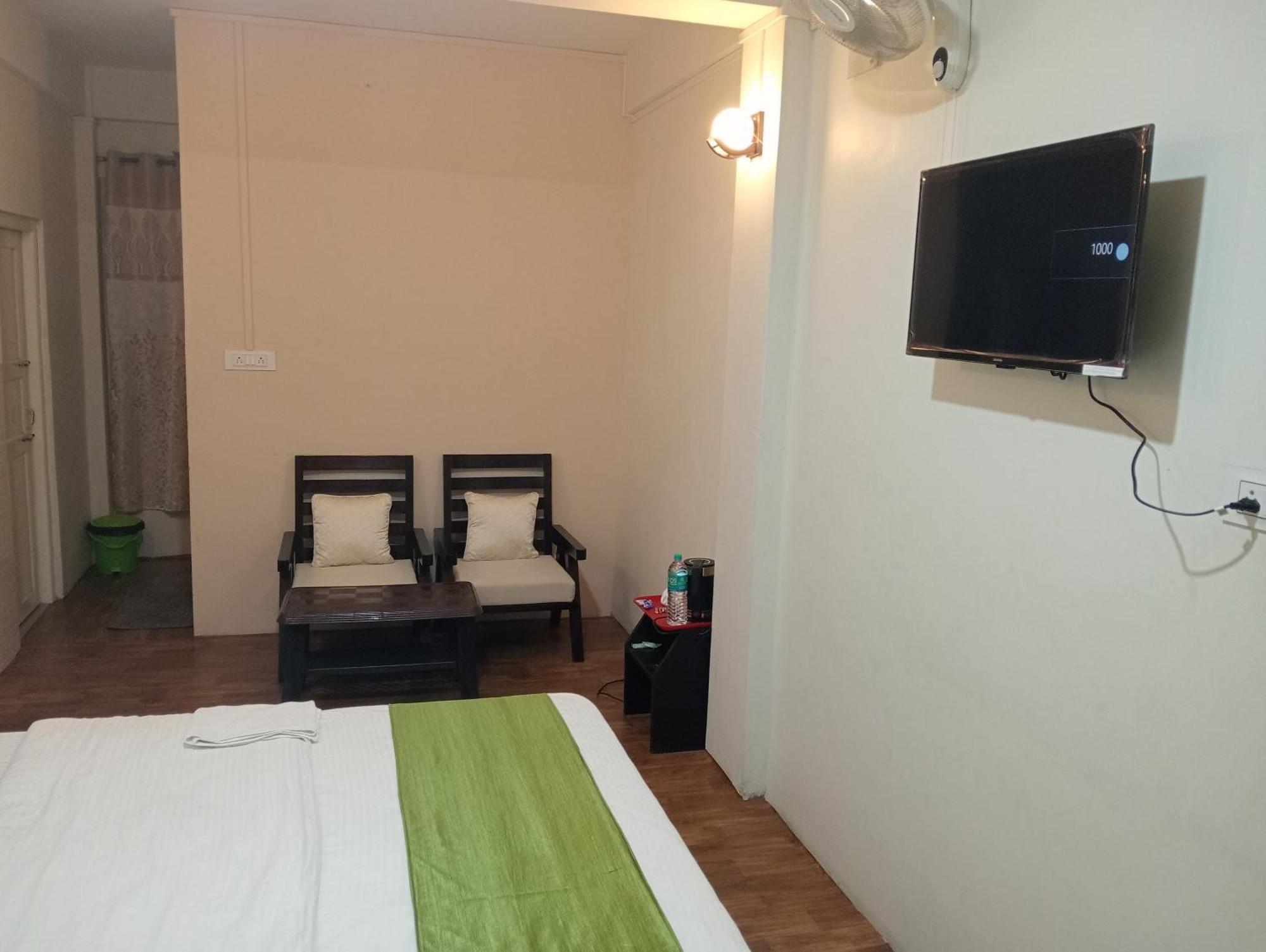 שילונג Rolyda Guest House מראה חיצוני תמונה